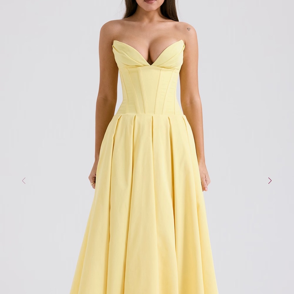 House of CB Yellow Corset Tea Cup dress, worn once in Italy medium plus cup